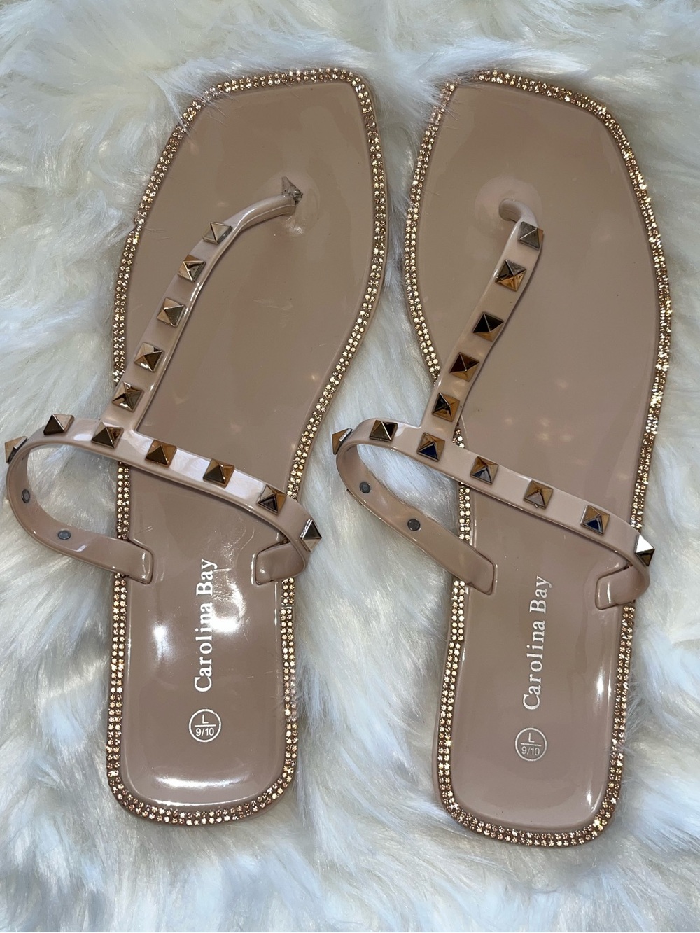 Carolina Bay Nude Studded Thong Sandals
Size 9